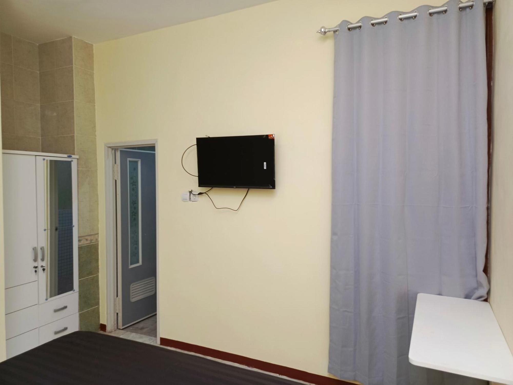 Bebek Kuning Residence Blimbing  Buitenkant foto