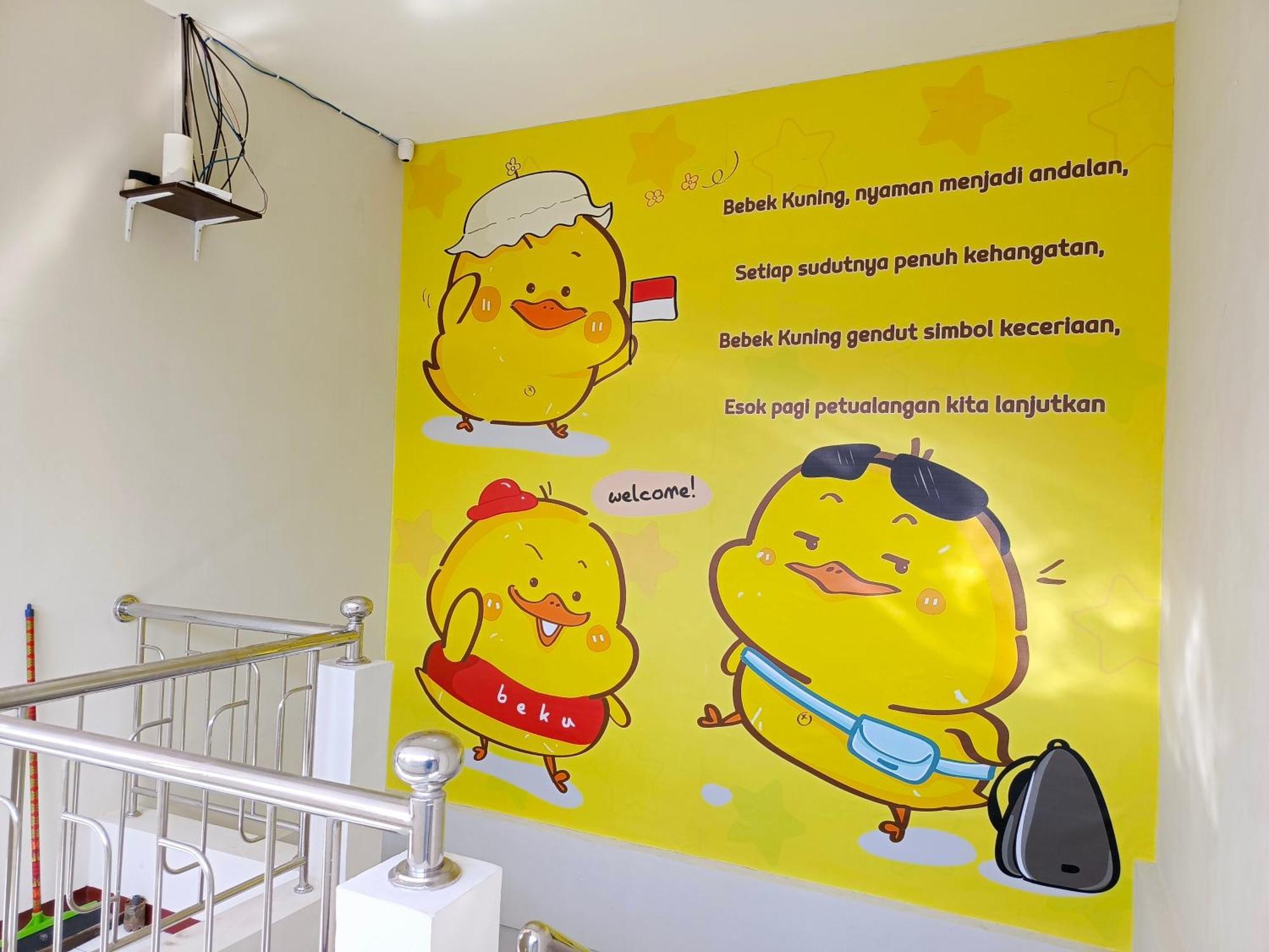Bebek Kuning Residence Blimbing  Buitenkant foto